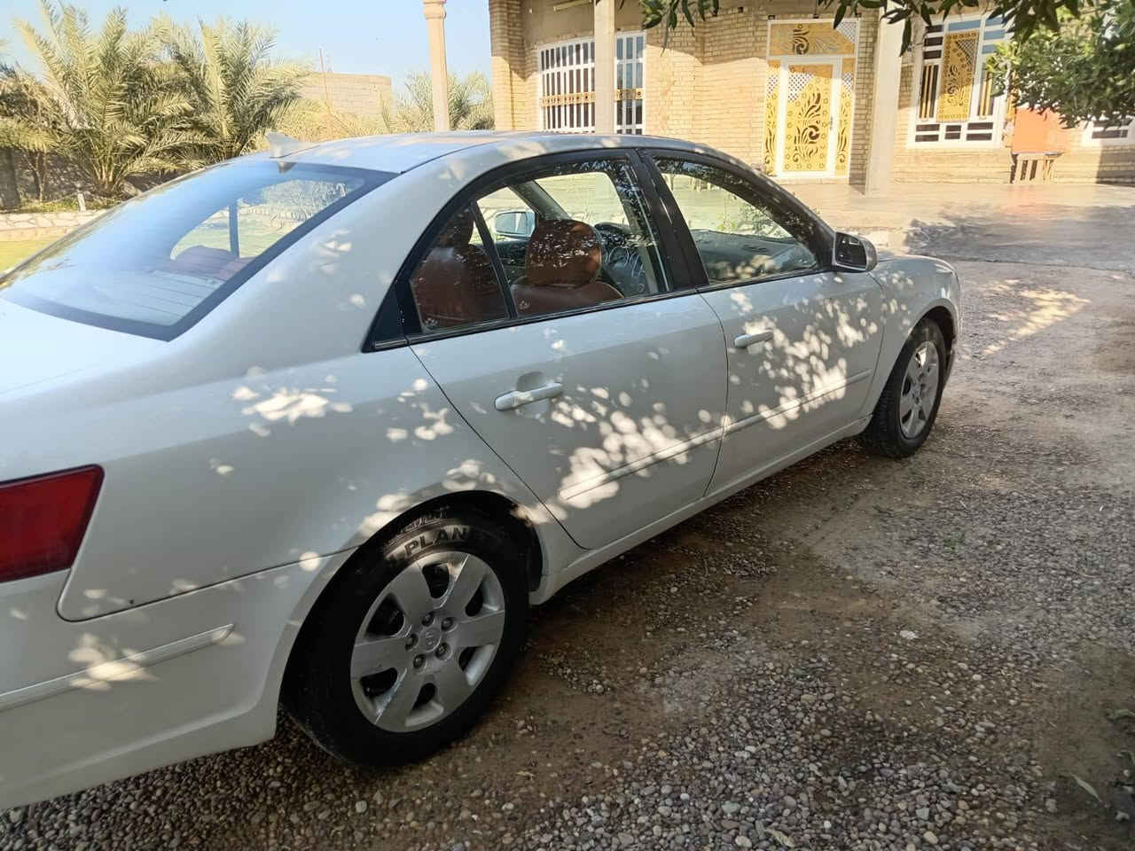 السلام عليكم سوناتا 2009 وارد امريكي محرك 2400 ليبل واحد سياره جديده بيها ثلاثه قطع بدون دواخل رقم بغداد رقم انكليزي سنويه باسمي تحكم ستيرن كشن كهرباء فتحه في السقف تبريد صدر كله جدي *********** السعر 120 وبيها مجال العنوان الكرمه
