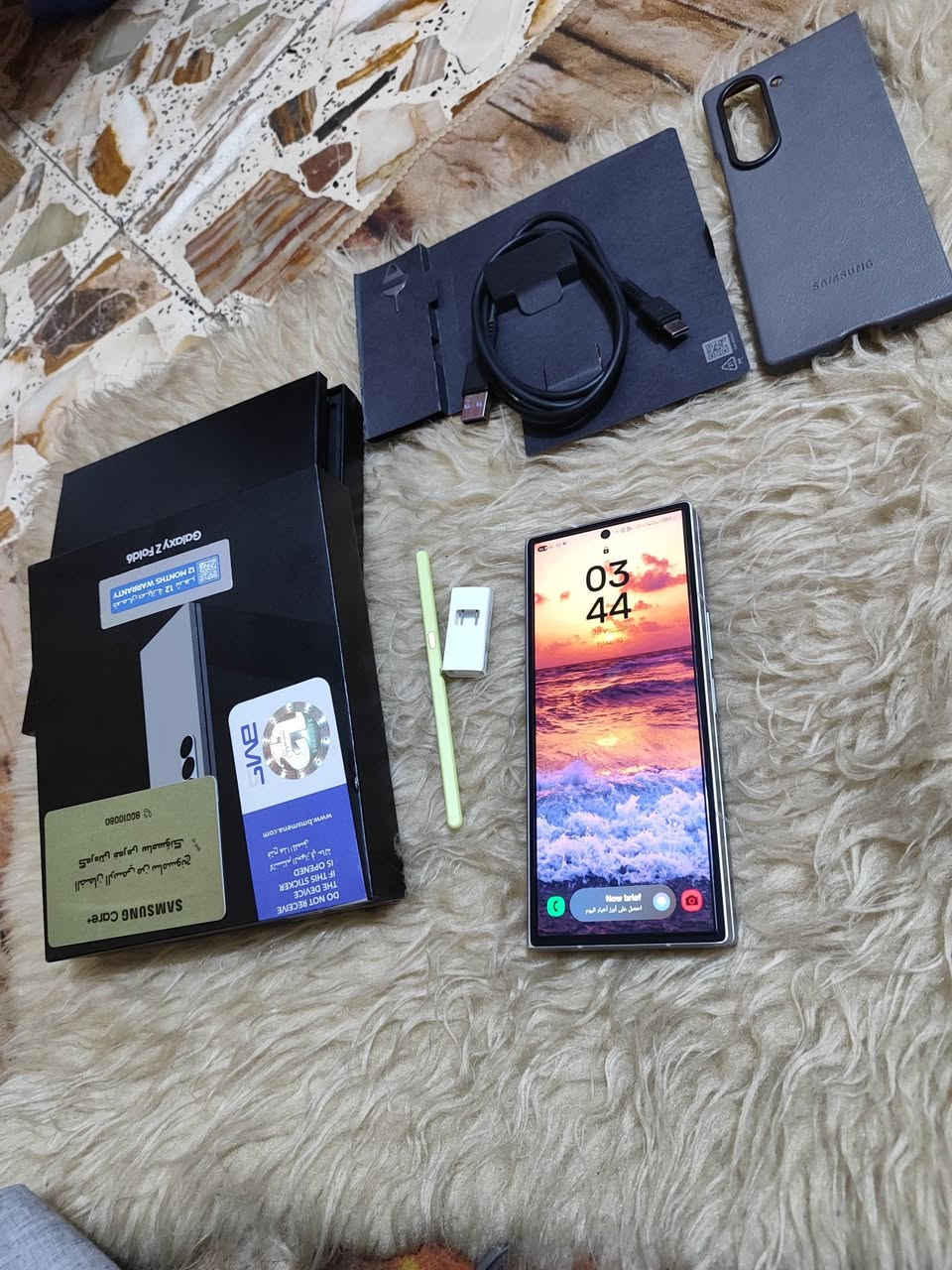 رمضان كريم اخواني جهاز سامسونك z فولد 6  شرق اوسط دبل شريحه معروفه مواصفاته ومكانيته كشاشه وكامره نضافه تقريبا 100-100 كامل ملحقات مع حافضه عدد ٢ وقلم ذاكره 256-12 للبيع بسعر ٨٧٥ الف وبي مجال بسيط وافضل مراوس مكاني بغداد مدينه الصدر عندي ولد صديقي يشتغل بدلفري يكدر يوصله الك داخل بغداد فقط وتتفقون ع الاجره او تاخذه من بيتي يكون افضل للستفسار وات ساب او خاص ***********
