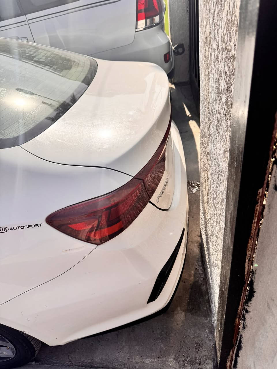 فورتي 20مكينه الفين وارد امريكي حادثه جاملغات اماميي كلير فقط بدون فتح بيه مكانات بارد السعر125
بغداد***********
