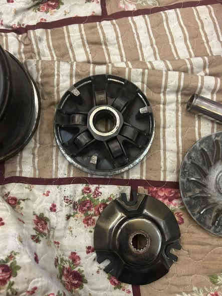 كلجات سكنس عام امامي خلفي رياضي كلش قويات الصينيه مال كلج خلفي نحاس اصلي وبيه سبرنكه 1500 ار بي ام كلجات كاملات هنه وخرزهن وفيبراتهن للبيع شرط عله الشغل السعر 150 الف مكاني بغداد حي الجامعه وتساب ***********
