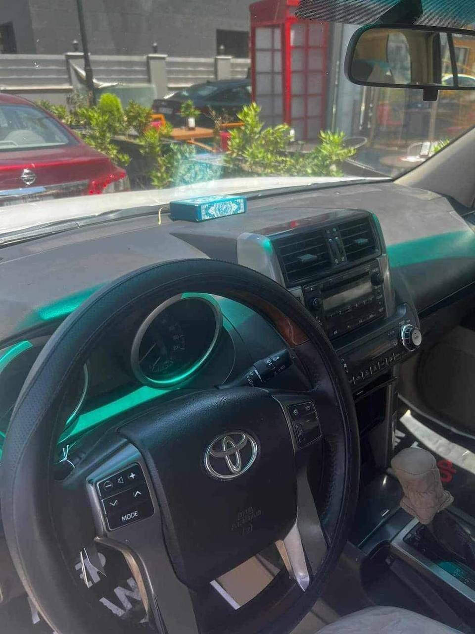 برادو ٢٠١١بغداد ابيض صدفي ٧ راكب فور ويل داخل مخمل مري متحركة تبريد ٣ قطع سبير مخفي تخم تاير شرط محرك وكير صبغ قطعتين مكانها بغداد زعفرانية للاستفسار ***********
