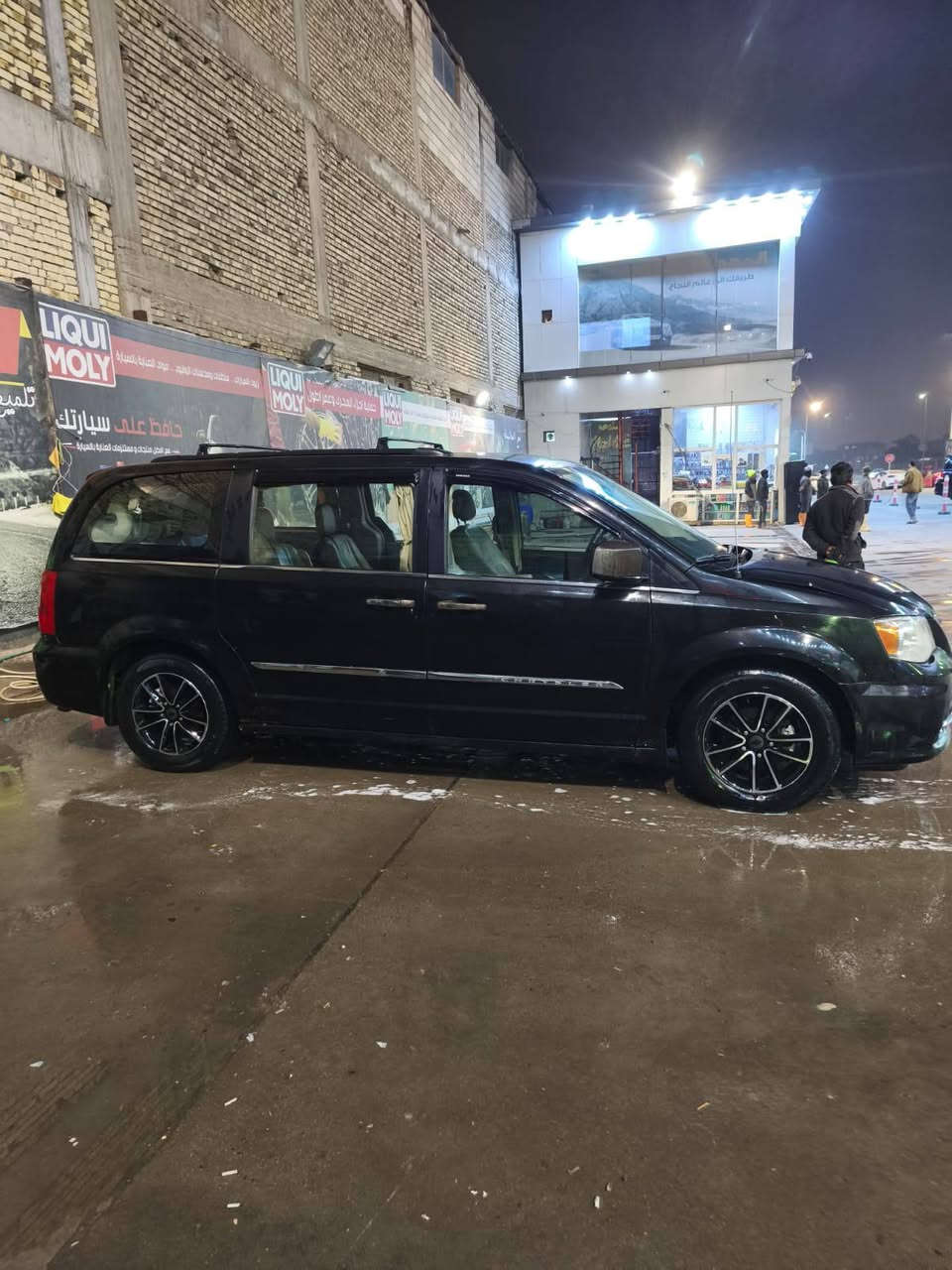 السلام عليكم ...
كرايسلر كرفان تاون اند كانتري موديل 2013
تقرير غرق
رقم ذي قار بسمنه يعني تتحول باي محافظه مشروع وطني 
مواصفاته معروفه تجي فول 
بيبان كهرباء .. صندوق كهرباء جام كهرباء ويل كب جديد
السياره بيه ضربات بسيطه ما مصلحه شوف العين باب السائق مبدل 
مكينه مبدله بحاله جيده والكير مبدل 
السعر 123ورقه 
مكان السياره البصره 

***********
