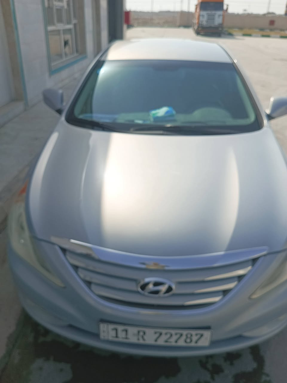 السلام عليكم سوناتا للبيع موديل 14 امريكي مكفولة عدة شبر بل باب على وضع الشركة رقم بغداد باسمي مكا كوت حي الجهاد للاتصال ***********
