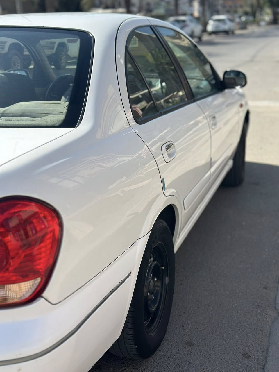 نيسان سني ياباني 2009 ابيض مكفولة من الضربة والصبغ رقم إنكليزي بغداد سنوية وهزة جديدة لغاية 2030 محرك جديد مال گصة وتايرات جدد تبريد شغال باسمي ماشية 290 الف تقريبا 

بيها ملاحظة وحدة بالكير إذا السيارة باردة تاخر ب D ترجعه على 1 تمشي وترجعه D تصير طبيعية ماكو اي مشكلة 
المكان بغداد سيدية
السعر 98 ورقة


**إذا كنت صاحب هذا الإعلان وتريد حذفه لأي سبب، رجاءا أرسل رسالة إلى الدعم الفني**