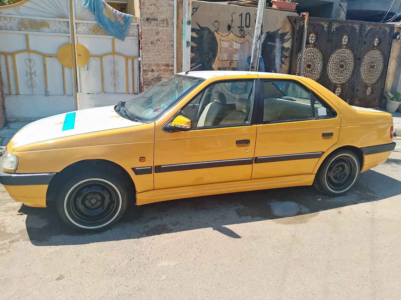 السلام عليكم بيجو 405مديل 2010مكينه وكير كفاله سياره ناعمه تبريد ثلج رقم بغداد دشبول عسلي سياره جاهزه للبيع سعرهه 28 مكاني بغداد شعب 
***********
