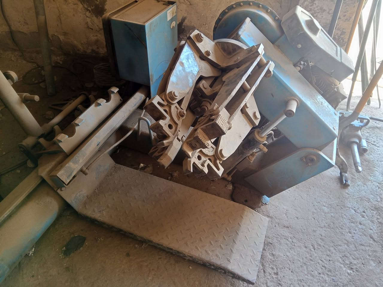 خالعه صيني باب اول كامله مكمله للاستفسار ***********
