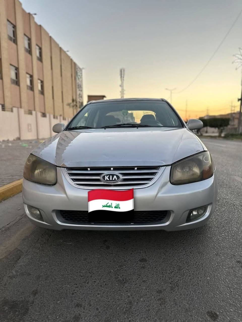 السلام عليكم للبيع فقط كيه سبكتره موديل 2008السياره تبريد حداديه تخم تاير المكينه كير خير من الله تجي وتشوف بعينك السياره مصبوغه اثر جراد فقط اكرر اثر اجراد مكينه 2000 رقم كربلاء السنويه لغايت 2029 السعر 78قفل رقمي ‏‪***********‬‏
