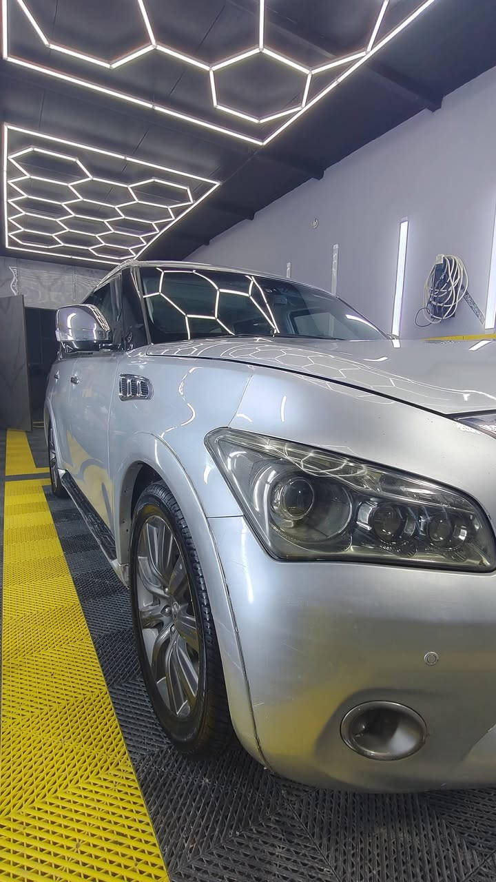 انفنتي QX56 موديل 2011 ياباني
فئة VIP فول 
تبريد تدفئه شامل حتى الكشنات
جنطه كهرباء 
كشنات سياحي 
المكينة والكير مكفول
كهربائيات مكفول
مكينه 8 سلندر 5.6 سريعة بشكل
رقم شمالي بأسمي السنوية جديدة
السياره بيها صبغ فقط الدعاميات
السيارة مكفولة بدون اي حادث
السعر (( 155 )) ورقة وبيها مجال قليل
مكاني الديوانية
***********
