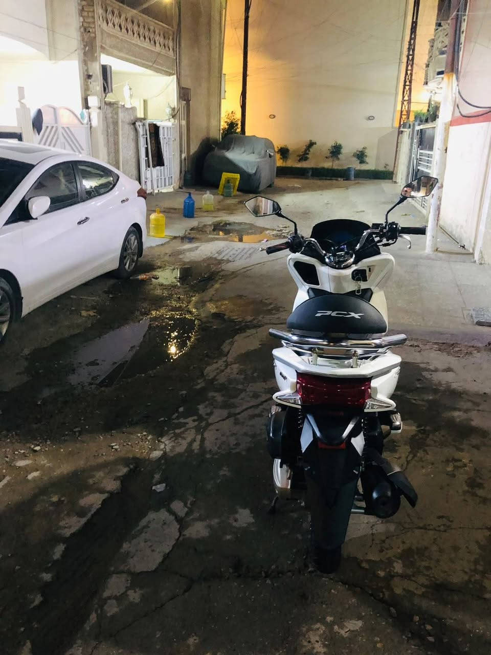 سلام عليكم دراجه PCX جيل ثاني
150i 
عنوان بغداد الاعظميه ساحت عنتر   تجي جيك شوف براحتك 
رقم ***********
سعره مليون 100 ميه مجال
