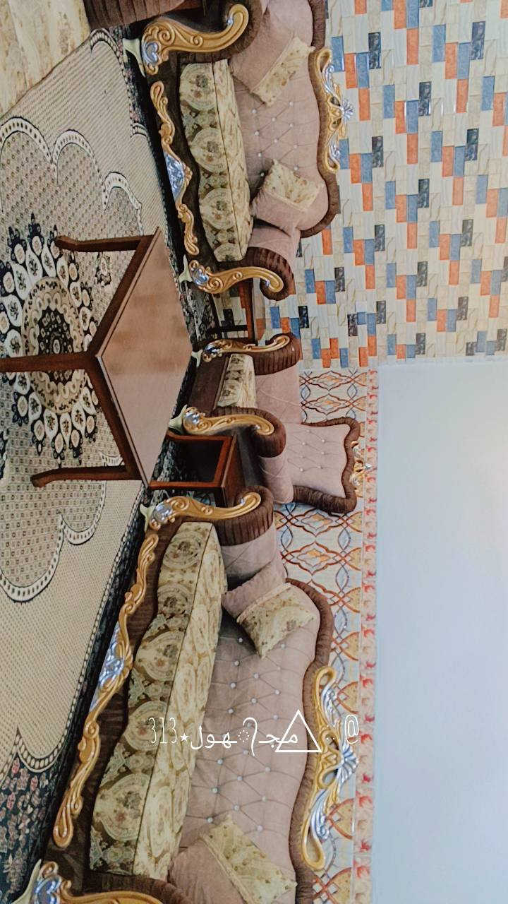 يارزاق يا الله 
سلام عليكم تخم ملكي 10مقاعد تزكام جديد حيل تفصال ثقيل 
كل ضرر مابي فول نضافه مثل ما موضح بصوره ويا6كوشات 
 
(سعره 450وبي مجال الشراي الطيبين. الشراي يجي خاص او وتساب *********** احمد. 

اكو توصيل بكروه.
