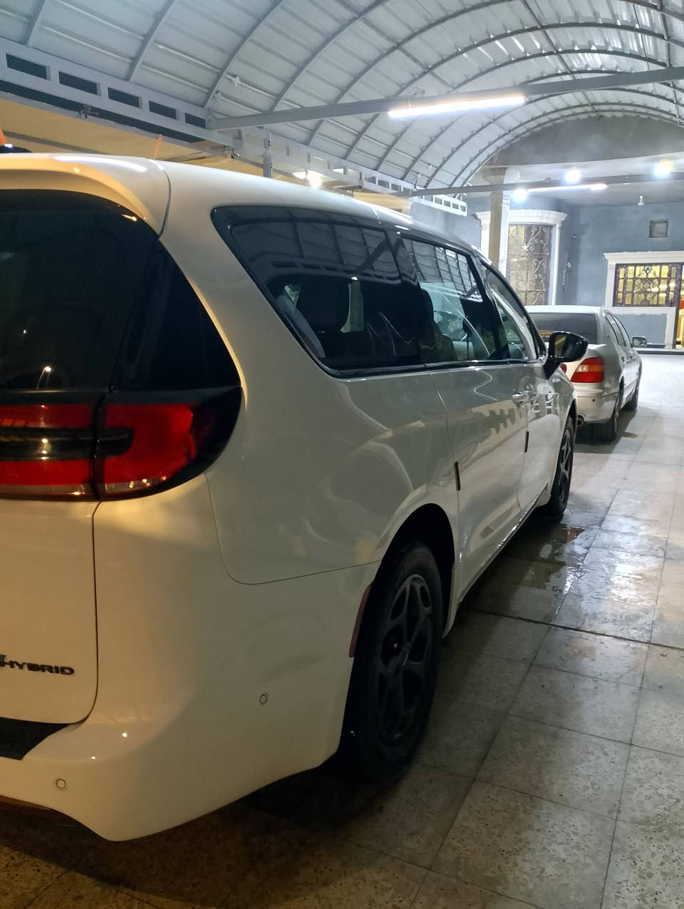 السلام عليكم
كلايزلر باسفكه بلكن هايبرد 2024
مواصفاته 
. فئه الا s
. تشغيل عن بعد
. تثبيت سرعه 
. كامرات 360•
. رادار مسار 
. تثبيت مسار 
. نضام الباركنك 
. السياره بلاك 
. بوب كهرباء
. شاشه كبيره
. كار بلي
. كشنات تدفئه تبريد
. تبريد ثلاث قطع 
. تدفئه ستيرن 
السياره فول مواصفات مكفوله كفاله عامه السياره طابه غرق بس الغرق ماواصل الكاعيه وكلشي موضح بل صور السياره بسمي 
عنواني: بصره ابي الخصيب 
الهاتف: ***********
السعر: 300$ وبيه مجال
