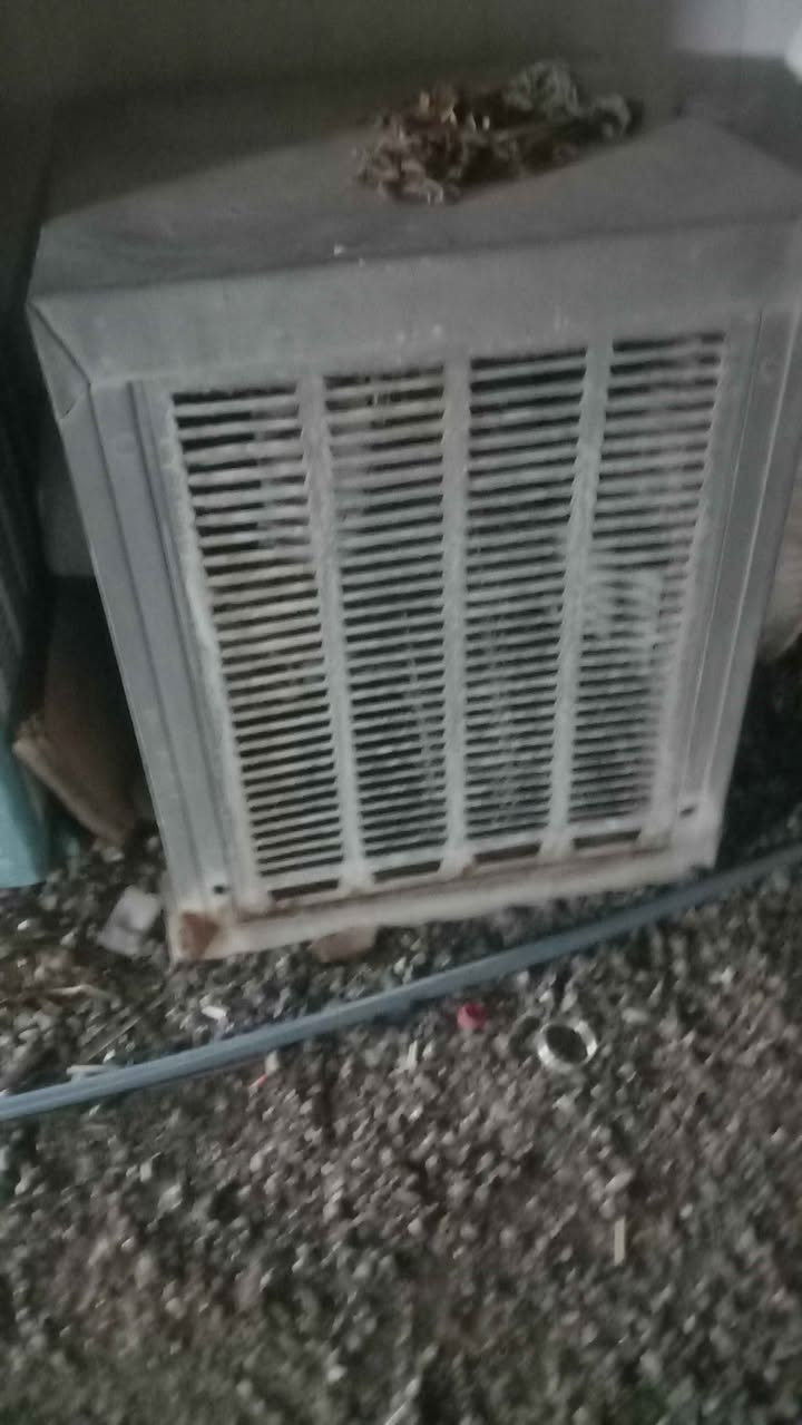 مبردات ٢ للبيع اي عيب ما بيهن شرط شغال وجديد ونضيف  شرط الفحص وحد  انضف من الخ 
سعر الوحده ٨٥ مكاني كركوك مقابل الحي الصناعي الجديد *********** كركوك, العراق
