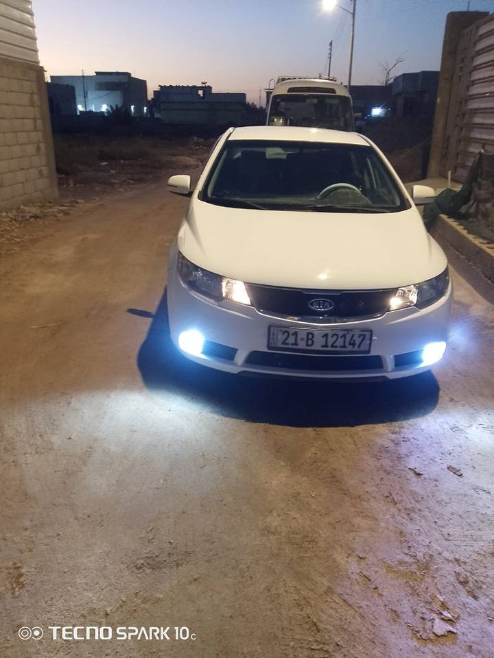 سلام عليكم
كيا سيراتو
موديل 2012
سياره خليجي
4سلندر 2600
6كير
فول موصفات عده البصمه الفتحه 
تخم تايرات جديده تبريد
سنويه جديده باسمي رقم (سليمانيه) 
حادثها بنيد وجاملغ
العنوان البصره 
السعر 115وبيها مجال 
الاستفسار:
*********** البصرة, العراق
