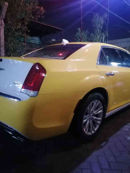 اوباما مديل ١٨ رقم بغداد خط بصره رقم مميز نكليزي. داخل عسلي سياره بدون حادث نسبت غرق ١٠ بل ميه  سياره احله من الصور بهواي السعر ٢٣٥  رقم صاحب السياره.  *********** رقم صاحب السياره مكلف بل النشر
