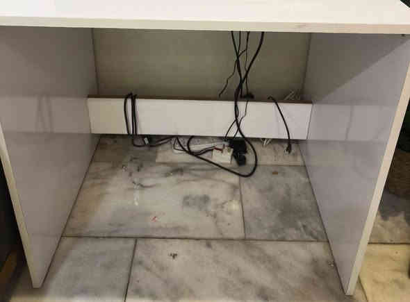 ادمن حبيبي ❤️
سلام عليكم الحاسبة واليوبي اس انباعن بقن ذني 
شاشة HP 21.5 inch 75hz FHD IPS Ultra Slim
ميز قياس 80 سم خشب HDF تركي
كرسي مريح جداً
الشاشة HP 75 الف
ميز ٥٠ الف
كرسي ٤٠ الف
مكاني بغداد الكرخ
*********** واتس اب
