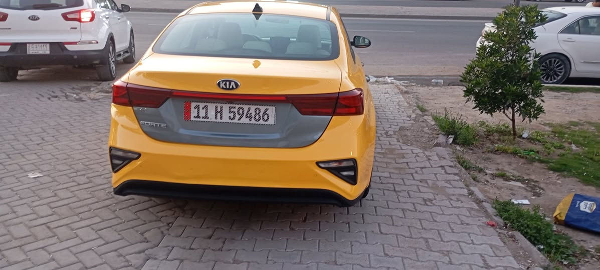 سلام عليكم فورتي 2019ورارد امريكي حادثها دعاميه فقط بدون ايرباك مكينه كيرتبريد صدركله تمام سياره ماشيه ٩٣جديده مكاني بغداد السعر ١٢٢وبيها مجال رقم الهاتف ***********
