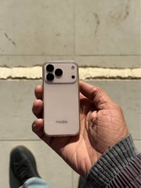 وصلت الي قطع من 17 pro max مني  ذاكرة 64 كيكا دبل سيمكارت حجم صغير واد...