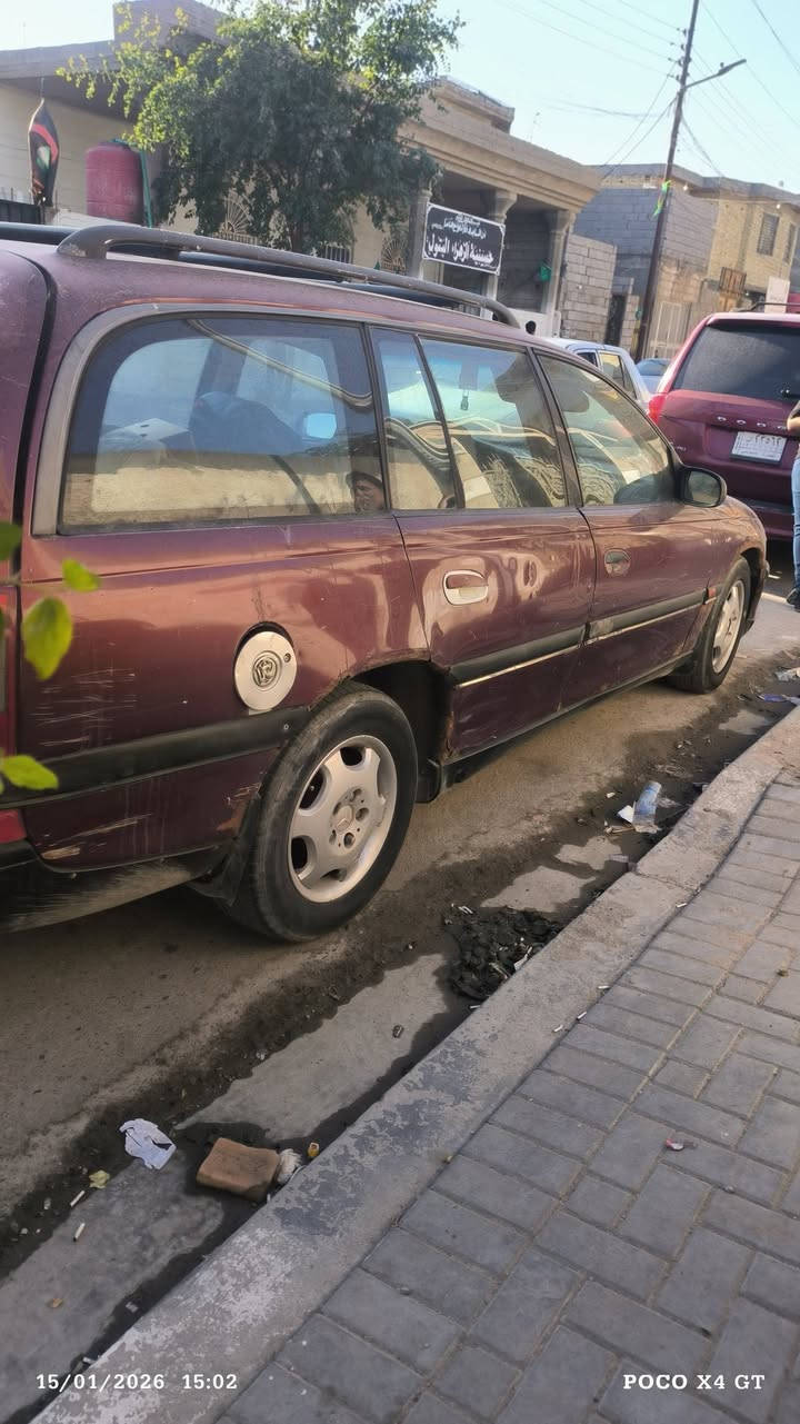 السلام عليكم 
أوبل اوميگا بزون 1995للبيع محرك وگير محور وانجي مجول الاقتصادي والباقي شوف العين بيه جراد وبيها مكانت اخياس سنويه منتهيه قبل شهرين راعيها ير مداور مستعجل على بيعتها مكانها البصره وراعيها بصره للاستفسار *********** ابو علي.
