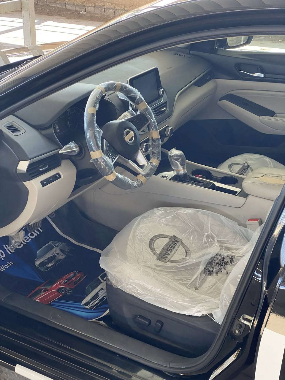 السلام عليكم 
نيسان التيما 2019 S رقم بغداد الجديد بأسمي تحويل ثاني يوم سنوية ل29 وهزة جديدة
مواصفات داخل لونين المرغوب
بصمة تشغيل وبصمة بوب وتشغيل عن بعد 
كشنات كهرباء
شاشة كبيرة وتدعم الكار بلي 
كير ومكينه كفالة مع الادامة العامة 
صدر امامي وخلفي مع تخم تاير كفالة 
ماشية 68 الف مايل 
الحادث بنيد وجامرلغ بدون دواخل شرط ايرباك ستيرن فقط وراجع سستم صور الحادث والسونار موجود بلمنشور 
السعر 128 وبيها مجال لطيبين 
مكاني ديالى/جديدة الشط 
***********
