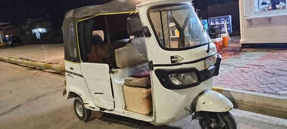 سلام عليكم تكتك للبيع موديل 2022 شهر 5 رقم وسنويه  تكتك مكينه مكفوله وخير من الله والكشر شوفت عينك السعر 6100 وبيه مجال حك الجيه ***********
