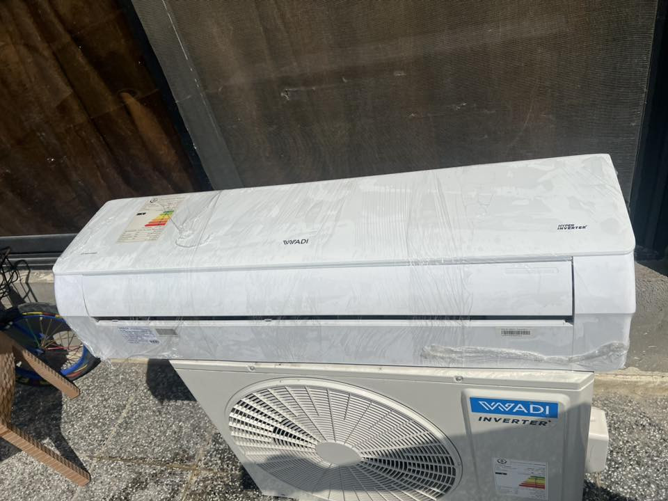 السلام عليكم
سبلت وادي طنين انفيرتر
تحكم امبيريه 5 مراحل 
2025 اصدار حديث 
جهاز جدا جديد ونظيف مستخدم اقل الشهر 
ملحقاته الاصليه كامله 
تدفئه تبريد 
جاهز وكامل بعده بضمان شركه 5 سنوات 
السعر 700 الف 
علما سعر الجديد بلشركه 925 الف 
يوجد خدمه توصيل داخل بغداد 
0771.443.0446


**إذا كنت صاحب هذا الإعلان وتريد حذفه لأي سبب، رجاءا أرسل رسالة إلى الدعم الفني**