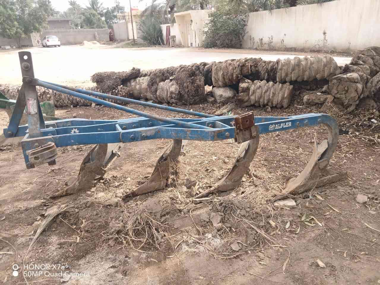 فدان رباعي ٢٠١٤
حجم ١١
مكان المثنى الرميثه
***********
مكلف بلنشر اتصل ع الرقم
