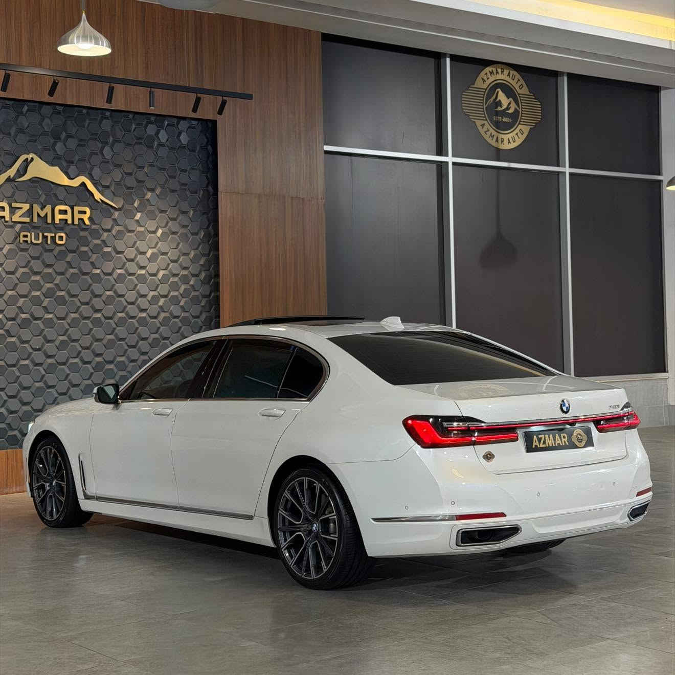 ارخص BMW 740Li كلين تايتل
سعر : 435$ ورقة

BMW 740Li فول مواصفات

موديل 2022

السيارة مكفولة كفالة عامة كارفاكس كلين 🔥

‏‎السيارة m بلادي فول الفول مواصفات بانوراما و داتاشو و وابواب سحب وصندوك كهرباء وكشنات جلد وتدفئة وتبريد ومساج ولايت led متكيفة و٤ كامرات ٣٦٠ درجة وحساسات واوتو بارك ورادار امامي وخلفي ونقطة عمياء وبردات وداتا شو وجكات 

السيارة مرقم رقم جديد و تحويل او وكالة حاضر
سعر: 435$ ورقة
للاستفسار: ***********

العنوان: السليمانية المعارض الجديدة شركة ازمر اوتو معرض رقم ٣٤
