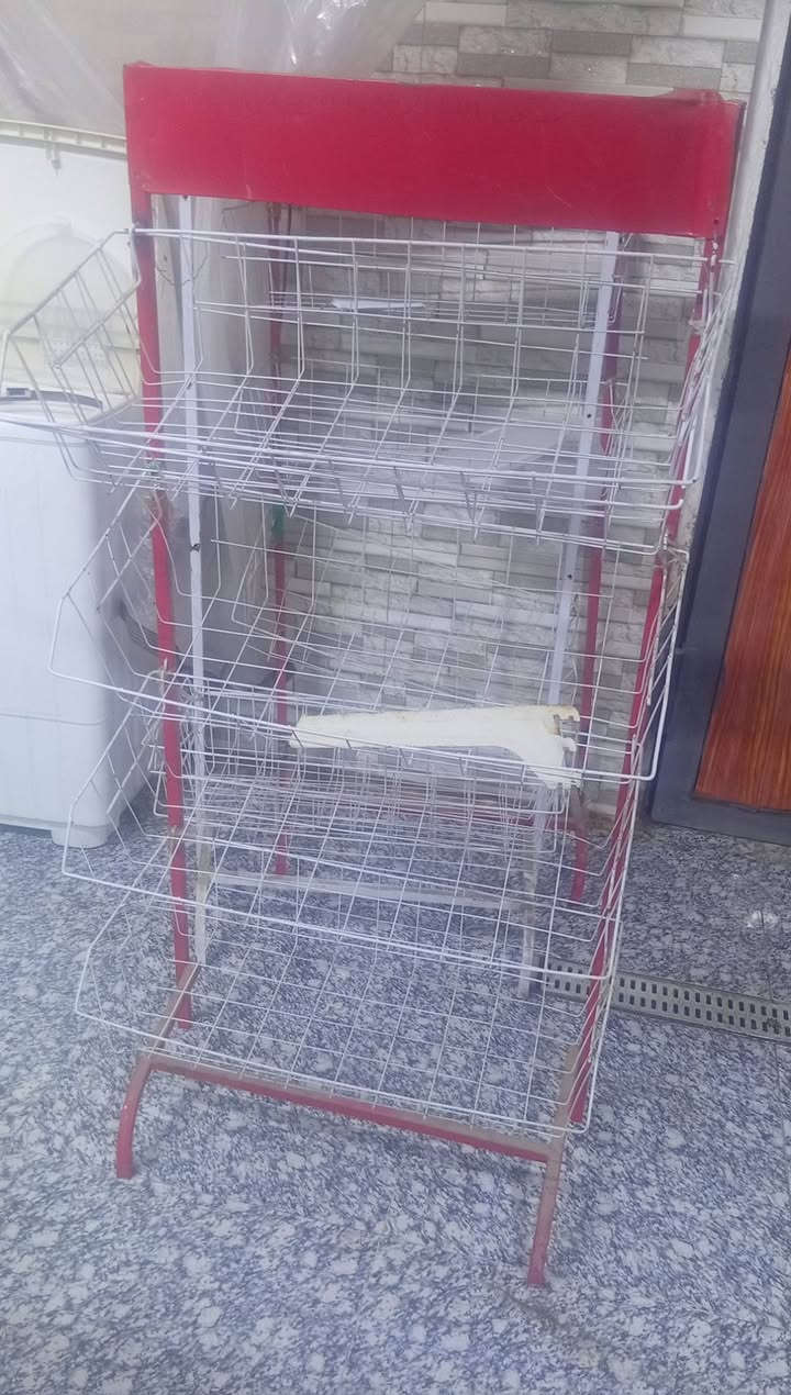 ميز كاشير ب35
سلاات اجباس نضيفات عدد3 قطعه ع25
عارضه عموديه شرط شغل وتبريد ضمان فحص 
سعر 185
عنوان بصره حيانيه شارع سيد ***********
