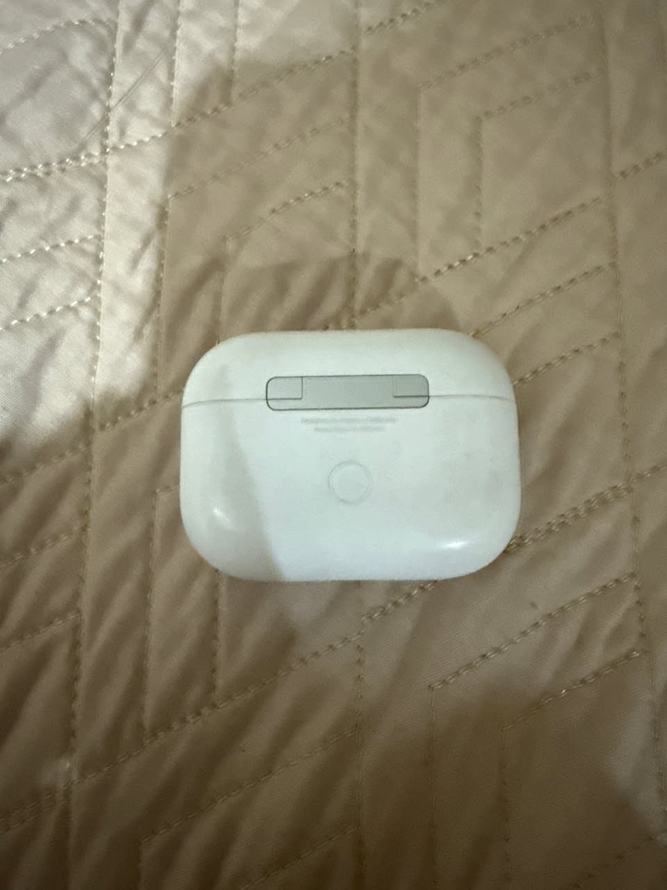 للبيع اير بود الجيل لثالث استخدام قليل السعر 200 الف مكاني بغداد ***********
