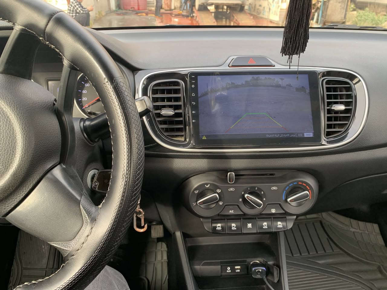 السلام عليكم
كيا بيگاس 
موديل 2023
عداد الكيلو متر  33 الف 
رقم انگليزي بغداد 
سنوية لغاية 2029 والهزة لشهر ال7 
مواصفاتها ( سلايد روف + ويل كب
بروجكتر زينون + لد ابيض
شاشة + كاميرا )
وبقية المواصفات المعروفة
عارضها ب١١٨ ان شاءالله وبيها مجال
مكان السيارة بغداد
☎️ *********** ☎️
