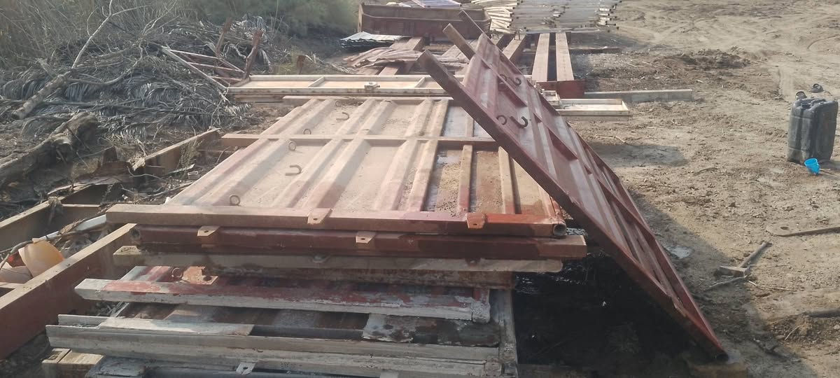 سلام عليكم البيع جنابات جدد الطول 12.50 مكان بابل  الرقم الهاتف ***********
