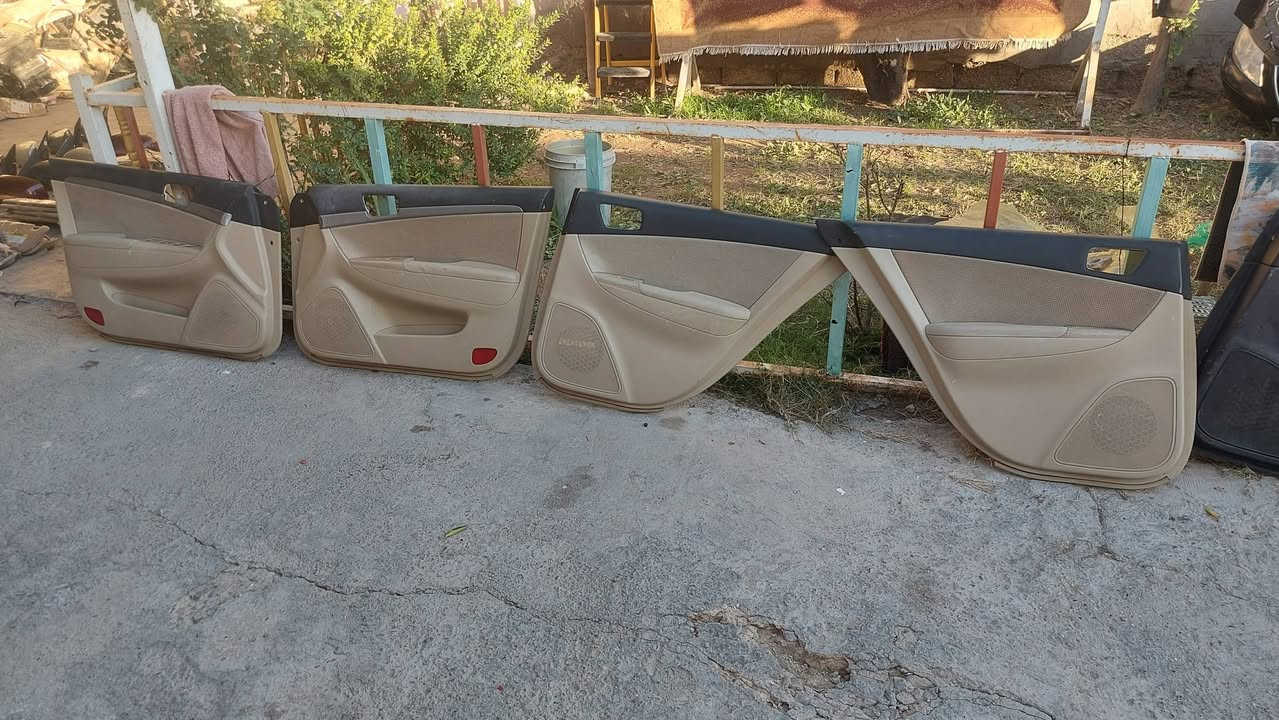 السلام عليكم غراض مال سوناتا عنوان واسط صويره توصيل موجود جميع المحافظات ***********      ***********
