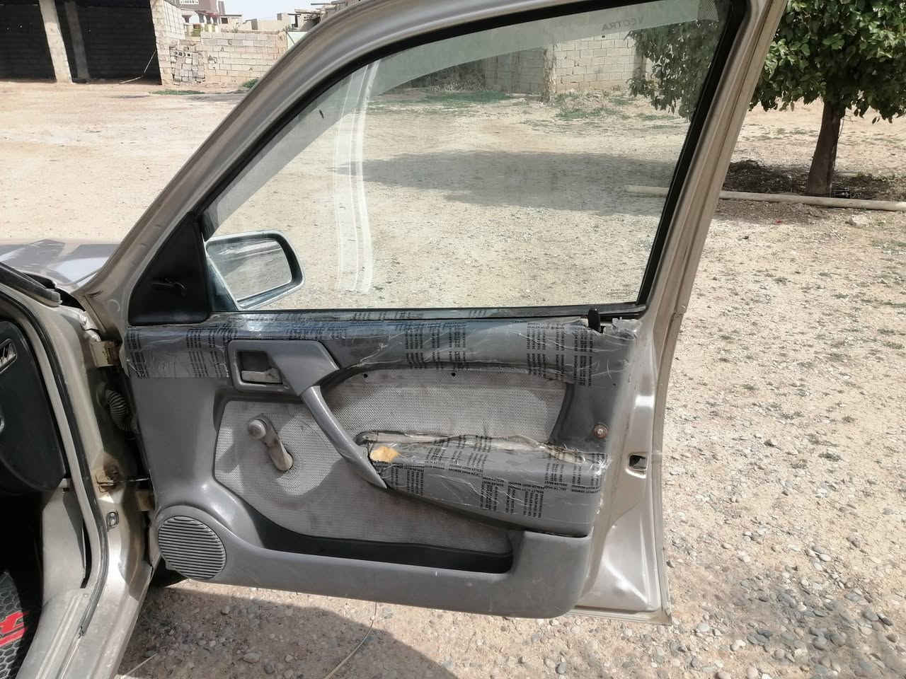 فكتراه موديل89حجم20 رقم اربيل دولي جاهزه كير محرك صدر تايرات السعر36وبيها مجال مراوس هم يرهم المكان الحويجه***********
