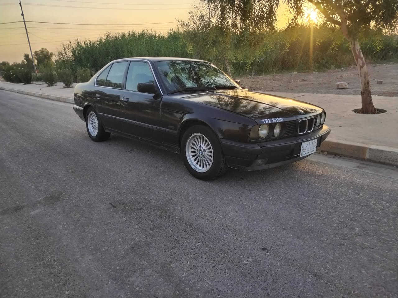 السلام وعليكم شباب
بيم 520 كير عادي
نينوى الماني  سنويه جديد
كابون بانزين بيها.
صبخ جماليه.
داخلها نظيف
السياره في بعشيقه
***********
