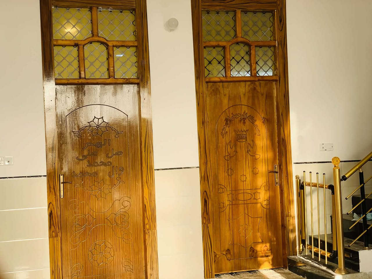 نعزف على اوتار الخشب . ولكم جمال العزف
نجعل الخشب يتكلم بالوانه ورونقه الجذاب
ابواب تجديد صبغ وتغليفه خارجيه 
اصباغ حراريه نجارة العگيد لكل جديد
وكدامكم ابو البيت الورد مهند 
الف مبروك وبالعافيه حبيبي
للحجز والاستفسار واتساب
***********
