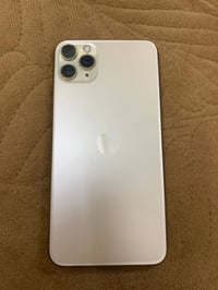 آيفون ١١ برو ماكس • ٦٤ • شاشه وبطاريه مبدله