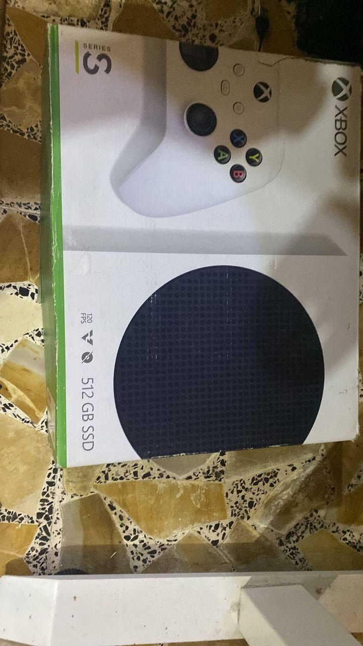 إكس بوكس سيريس اس الذاكرة 512 مع يدتين مع شاحن يدات  وبطاريات 3 نظيف جداً بالكارتونه مالته السعر 375 الف


**إذا كنت صاحب هذا الإعلان وتريد حذفه لأي سبب، رجاءا أرسل رسالة إلى الدعم الفني**