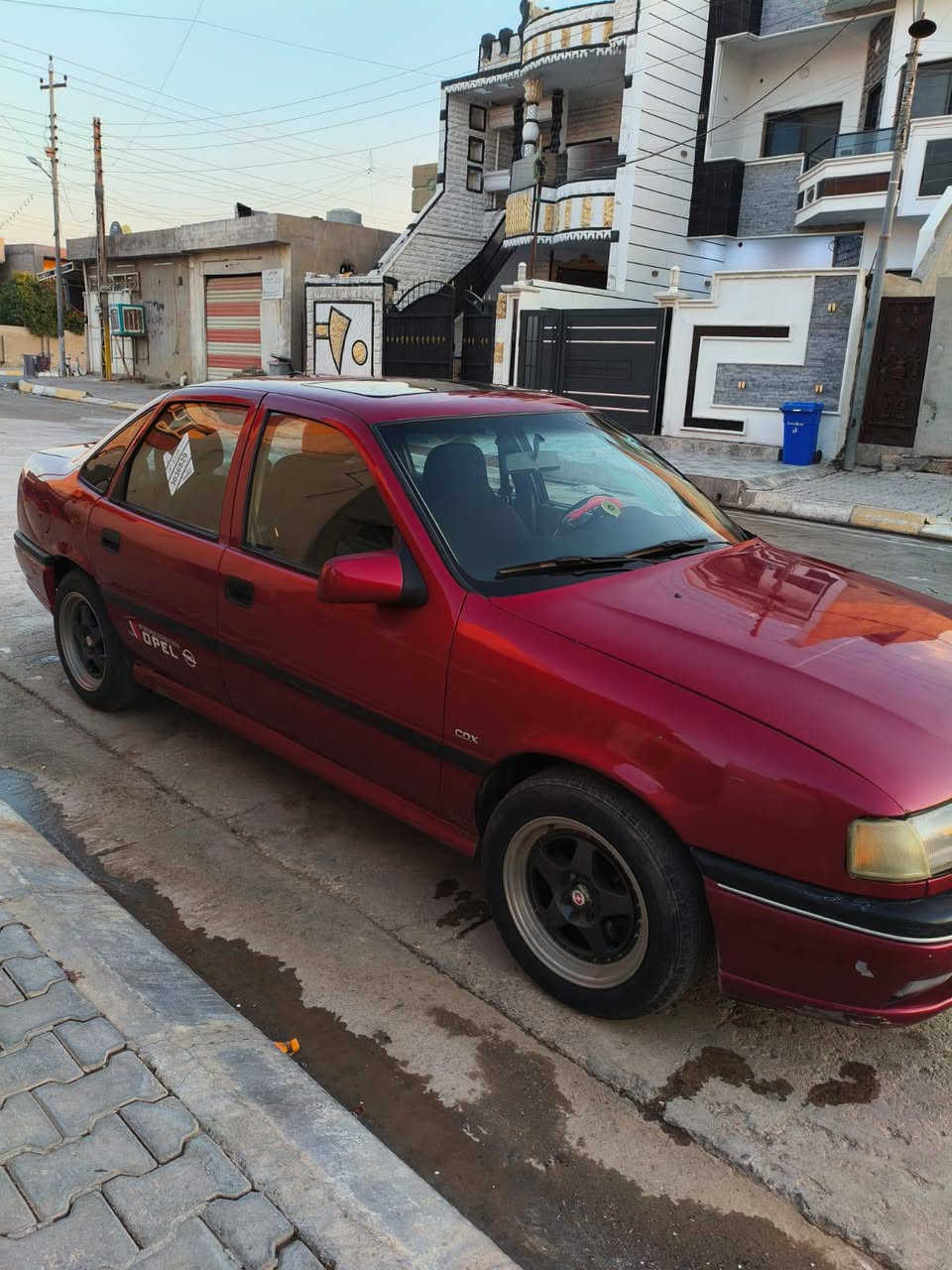 فكتره موديل 91 بسمي سياره ع بلاد صبغ عام جماليه السياره متواجده بكركوك سعر 45 بيها مجال بسيط هذ رقمي***********
