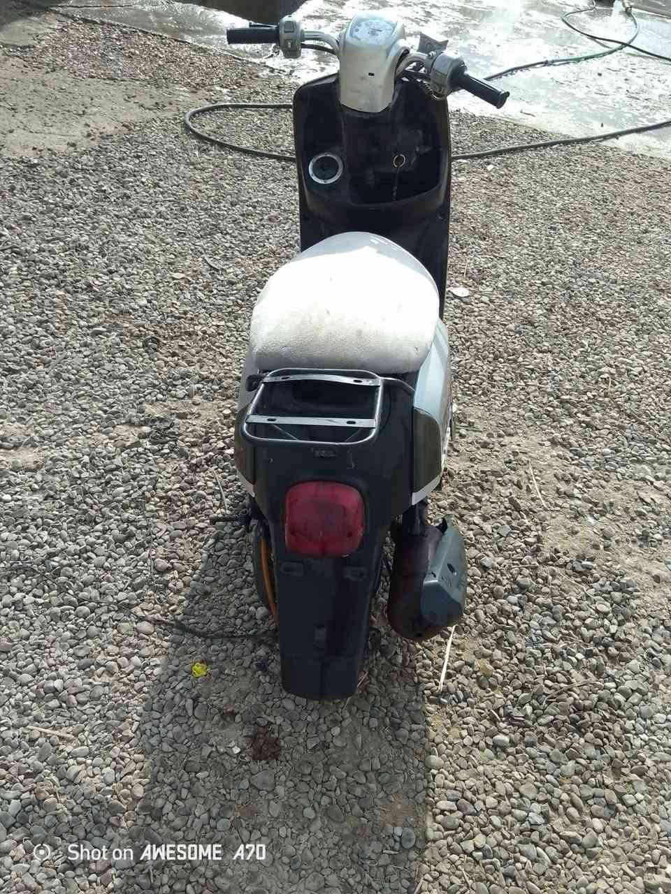 السلام عليكم دراجه بوليسي للبيع السعر 650 وبيها مجال للشراي مكاني بصره قضاء المدينه رقم الهاتف ***********
