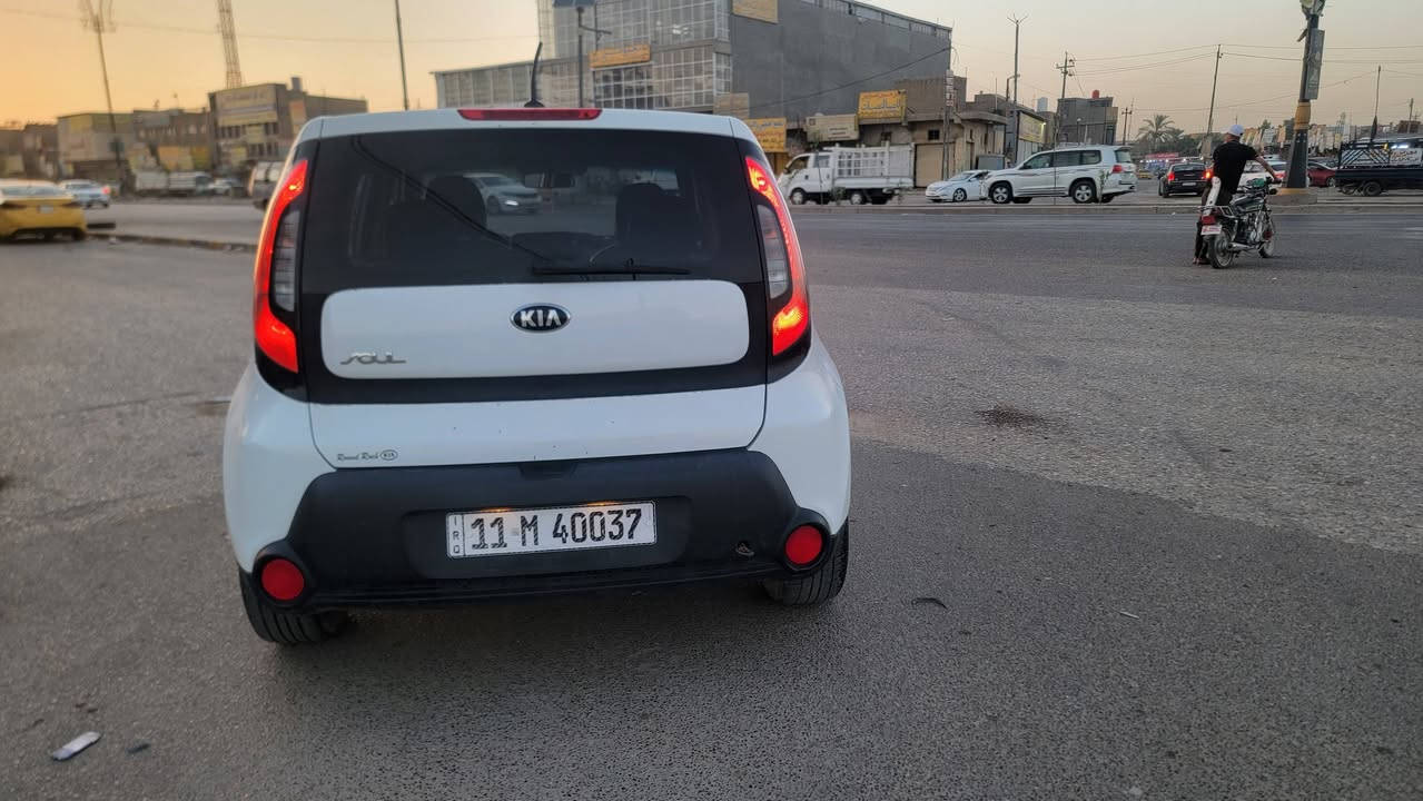 السلام عليكم  صول موديل ١٥ وارد أمريكي ماشيه اصل ٨٢  كير ومكينه وحداديه وتبريد كله كفاله مكاني بالحله  شارع ٦٠  السعر ٨٦  السياره بيه ٣ قطع صبغ جاملغ وبنيد وباب 
***********
