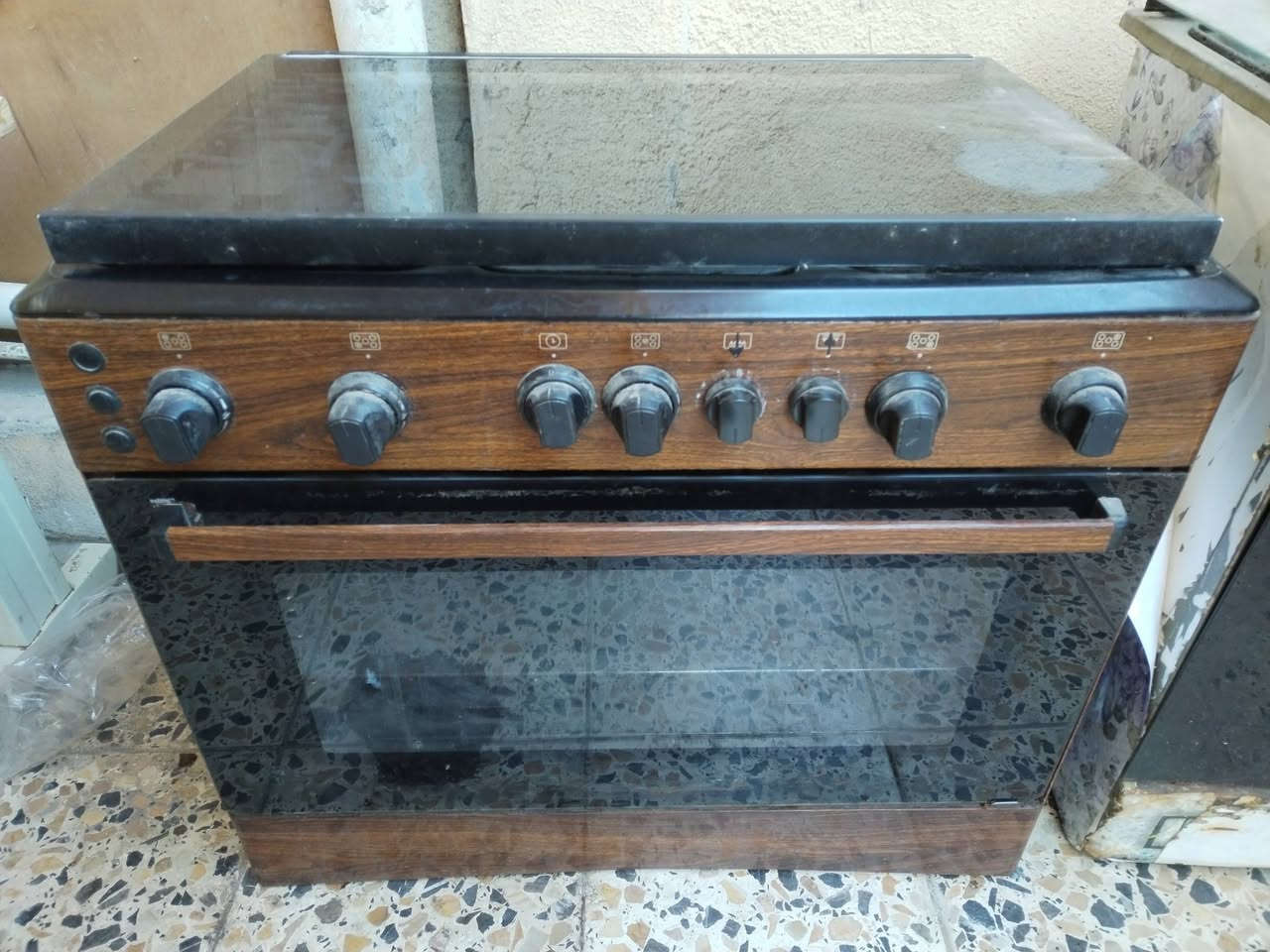 طباخ للبيع مصري شغال وعالفحص سعره ١٢٥ الشراي يتصل رقم اهله *********** مكانه فلوجة
