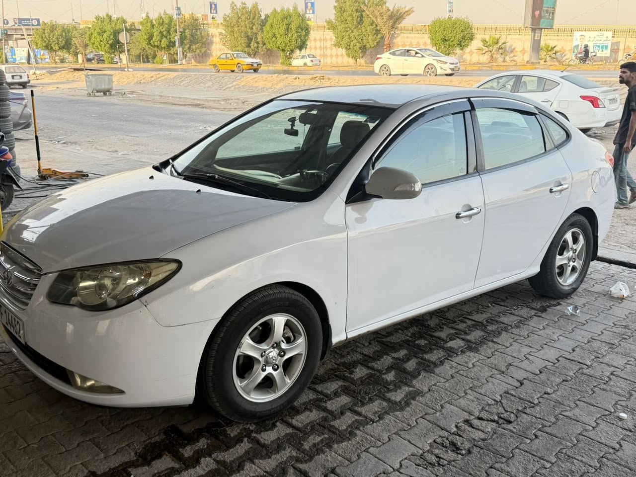 سلام عليكم من رخصة الادمن النترا للبيع موديل 2011 بيه صبغ حزام رقم نجف انكليزي تبريد ثلج حداديه حلوه مكينه كير جدد تخم تاير جديد باتري جديد مكينه 1600 سعر 95 وبيه مجال بسيط *********** مكاني النجف حي الغري
