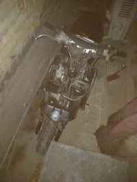 اللهم صلي على محمد وآل محمد دراجه سكنس شعلته قويه نقصها بس بريك امامي ...