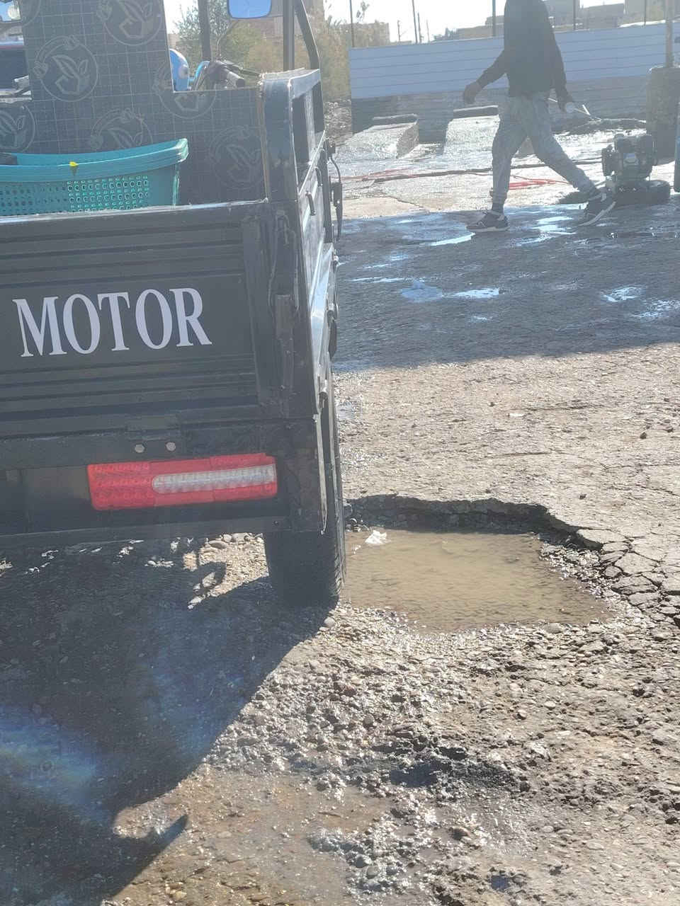 سلام عليكم ستوته لبيع موديل ٢٣طالعه ب٢٥مكينه ٢٤ستوته خير من الله مكانها بغداد الحسينيه راشديه
رقم  *********** سعرها 2300وبيها مجال
