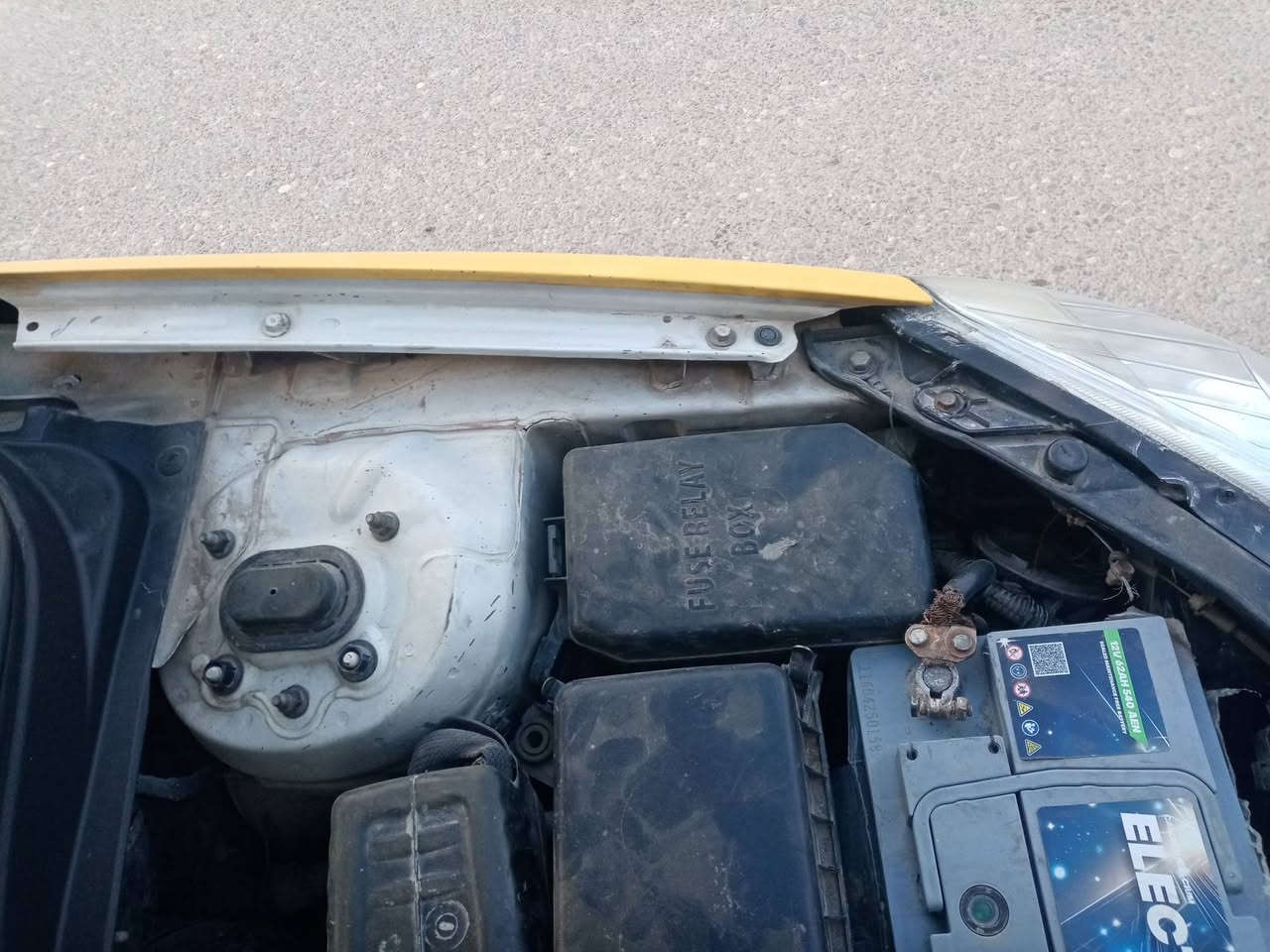 اكسنت للبيع موديل 2007 كوري رقم اديالى مشروع وطني تحويل بل موصل وشرعي بل موصل السعر 80 وبيه مجال ***********//***********
