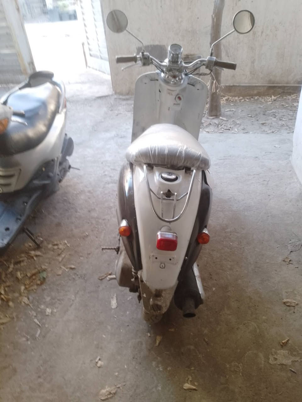 كلاسك  محرك اكسل نظاف كفرات بلاديه جارده مصبوغه كهربائيات كامله نقص جوزة سويج تشتغل دكمه   السعر ١٥٠ قفل العنوان بغداد بداية الكريعات قرب افران جوهرة لبنان ،  *********** وتساب
