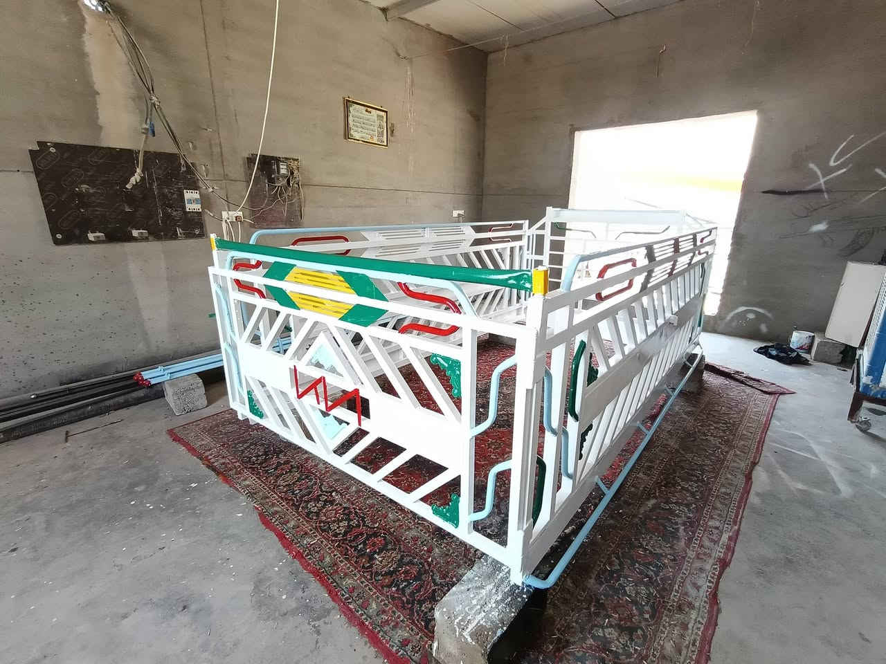 جەمجەی کیای ٤٠٠٠تی واتا جوار هەزار بی شکانو خایس لۆک جاهیزە بۆ سەر سەیارە جوانترین دیکۆر *********** شوێن هەولیر

