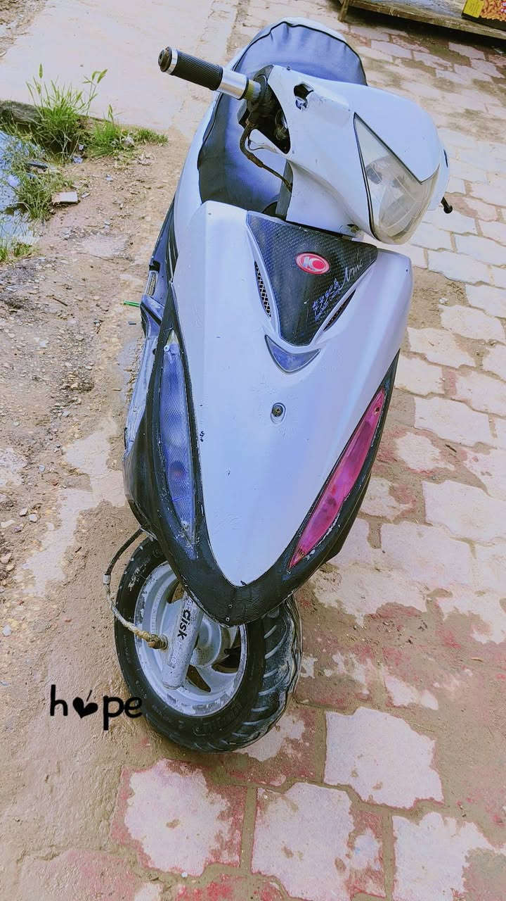 سلام عليكم دراجه جي فور كامكو مكينه نضيفه مفتوحه
كفرات نضيفه
تخم تاير
بيهه نقص بلكهربائيات بسيطه فقط
دراجه خير م̷ـــِْن •اللّـہ̣̥ 
السعر 250وبيهه مجال قليل  للستفسار مراسله الصفحه


**إذا كنت صاحب هذا الإعلان وتريد حذفه لأي سبب، رجاءا أرسل رسالة إلى الدعم الفني**