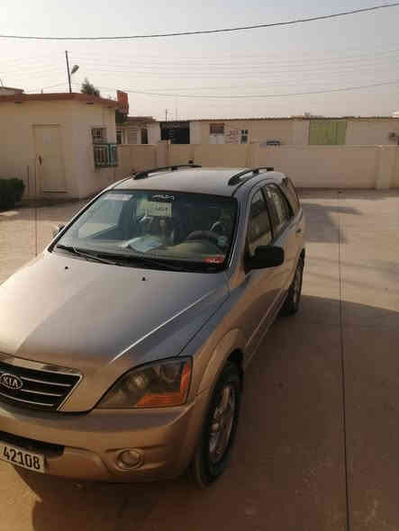 🚗 للبيع او مراوسه مع كامري او سوناتا 2009
و سيارات آخره حسب القناعة 

كيا سورينتو موديل 2007 

جيب صندل كوري، واسع ومضمون

 سعره 110 بيها مجال الطيبين 

✅ التفاصيل:

الموديل: 2007

كفاله عامه من ضرار وصبغ

يعني سياره لا ضربه بيها و لا صبغ 

المكينة مال كصه جديد شرط كوري 

بنزين V6 (3.5L) أو رباعي (2.4L) – نظيفة وقوية

كير : أوتوماتيك سلس

الدبل: دفع رباعي مع نظام AWD

الداخلية: شركه ، نظافة مرتبّة

تبريد وتدفيه شرط 

الإطارات: جديدة

وكالة او تحويل شرط 

الأنظمة: صوت CD + USB، حساسات، كنترول – 

 المميزات:

SUV واسعة للعائلة، قوي وعملي

مكينة V6/2.4 اقتصادية نسبياً.. 

تواصل مع الرقم الهاتف

***********

***********

ومع تحياتي للجميع...
