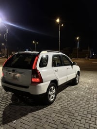 سبورتج ٢٠٠٩ • فول مواصفات • ماشيه ١٤٣٠٠٠ كم